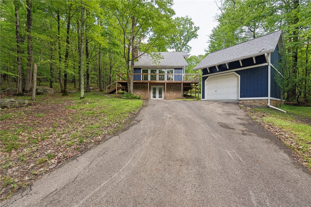 202 Greenbrier Rd