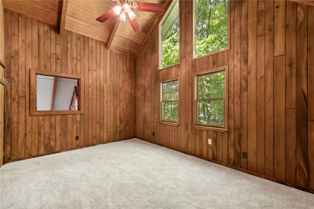 202 Greenbrier Rd