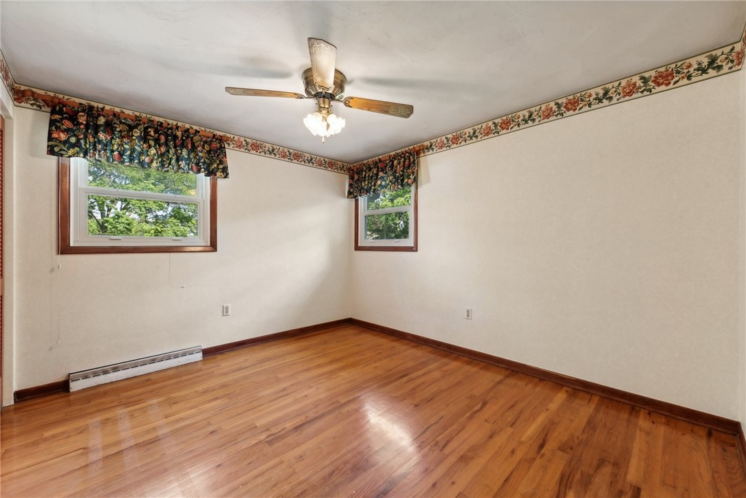 2213 Hall Ct