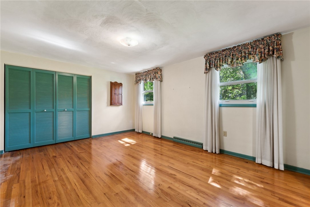 2213 Hall Ct