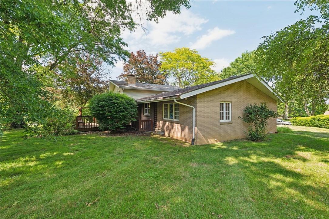 2213 Hall Ct
