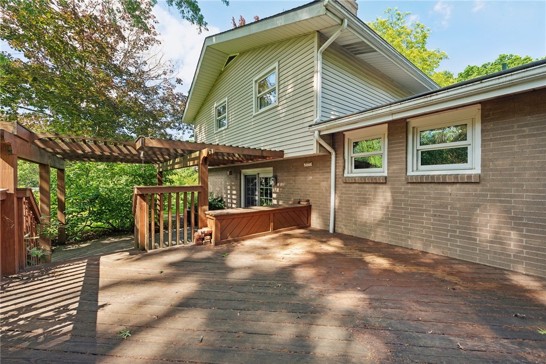 2213 Hall Ct