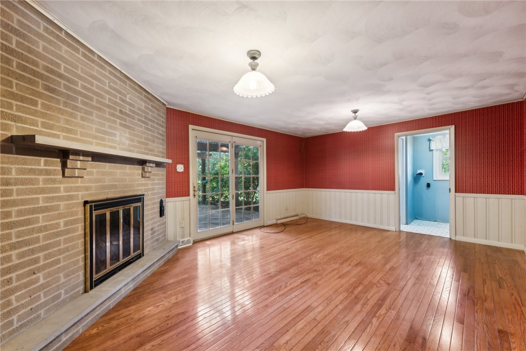 2213 Hall Ct