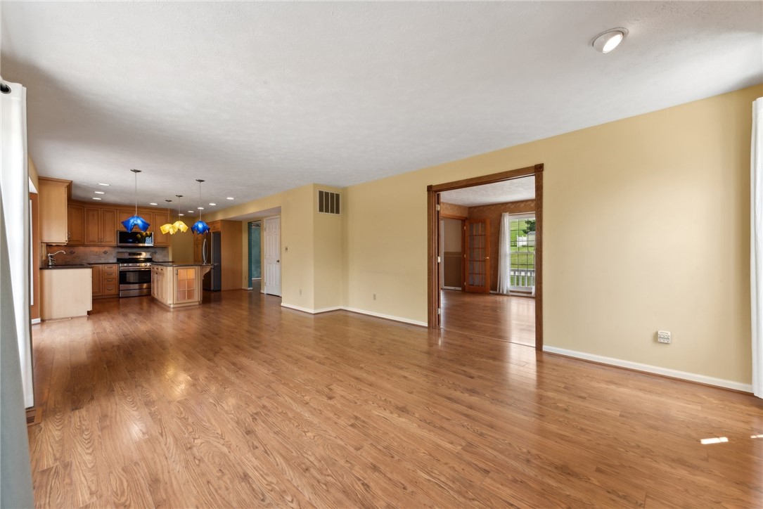 881 Castleview Dr