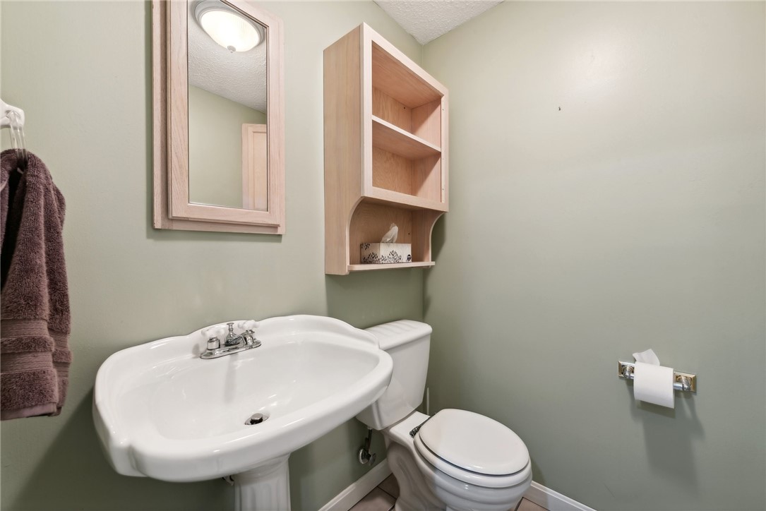 881 Castleview Dr