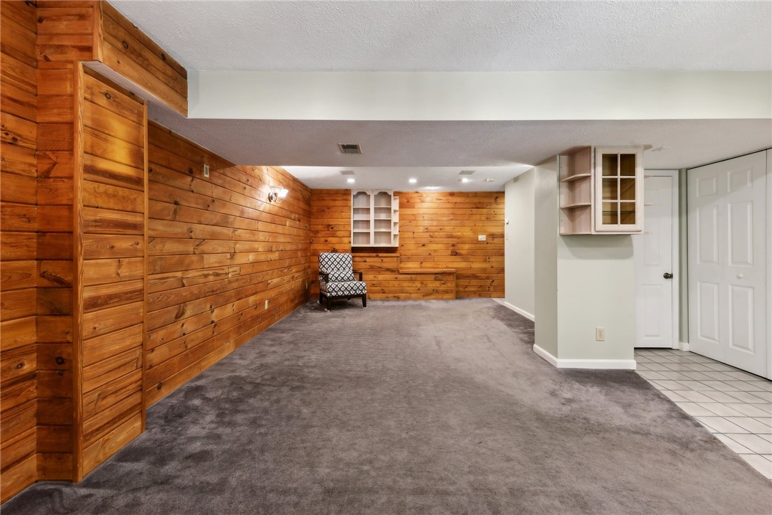 881 Castleview Dr