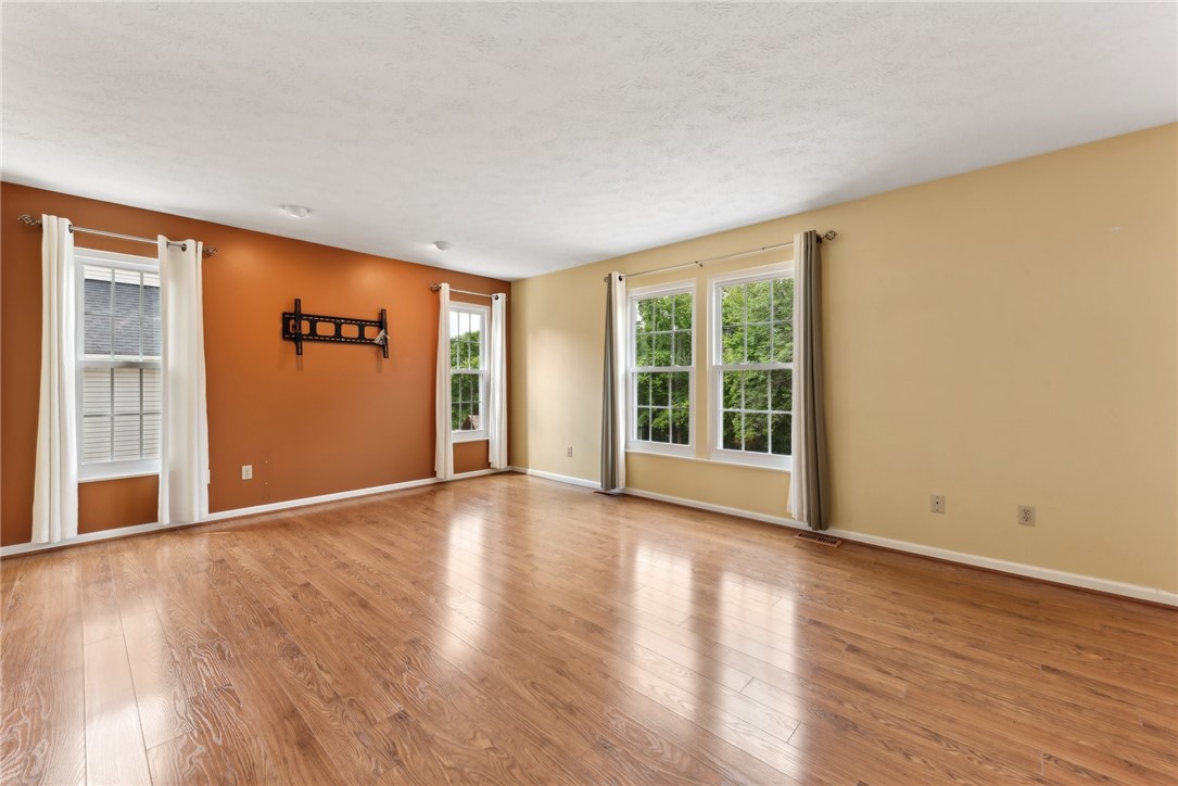 881 Castleview Dr