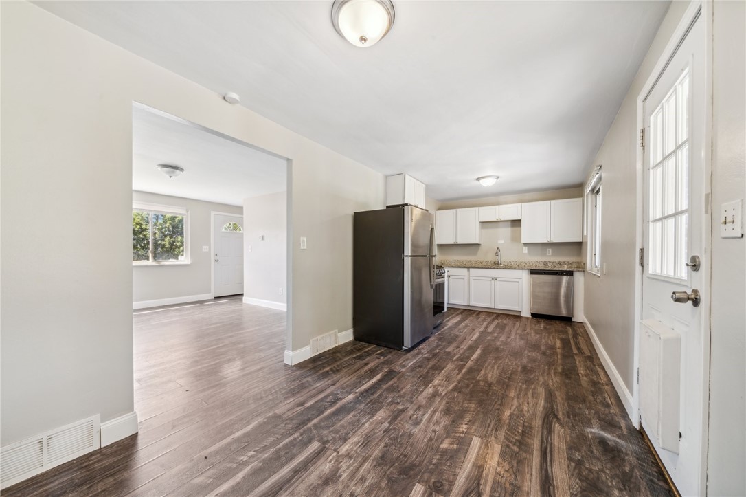 512 Colonial Manor Rd