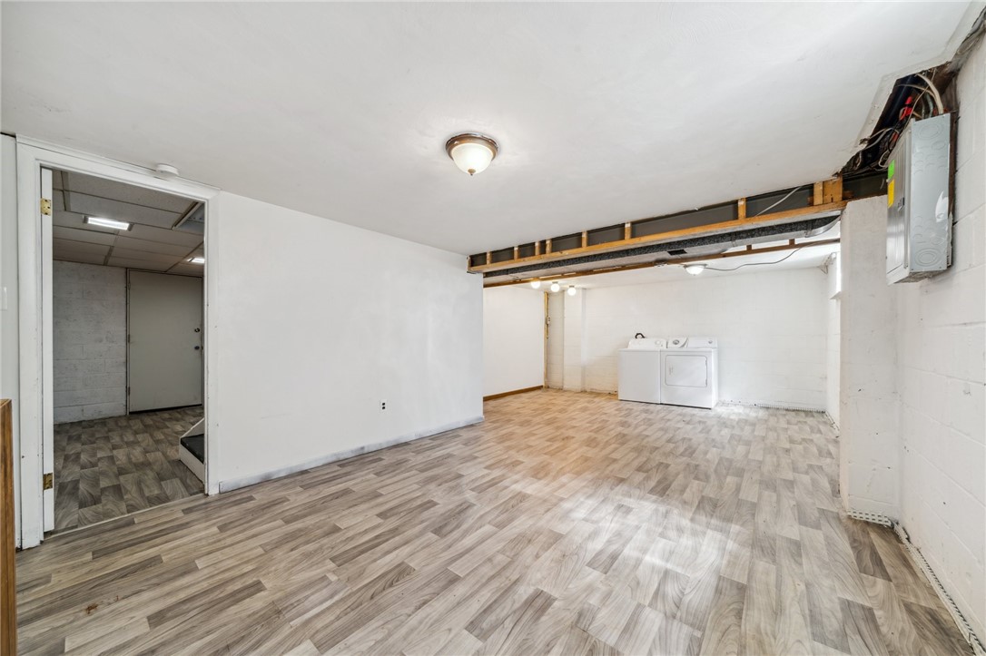 512 Colonial Manor Rd