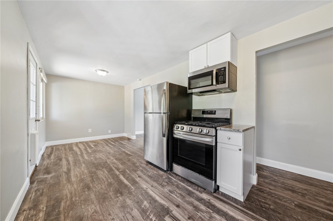 512 Colonial Manor Rd