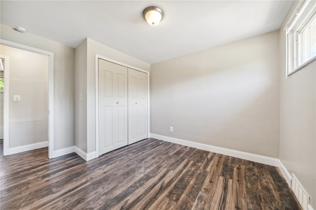 512 Colonial Manor Rd