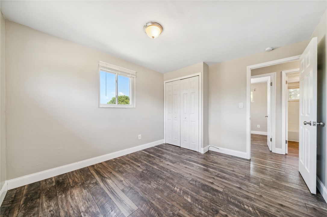 512 Colonial Manor Rd