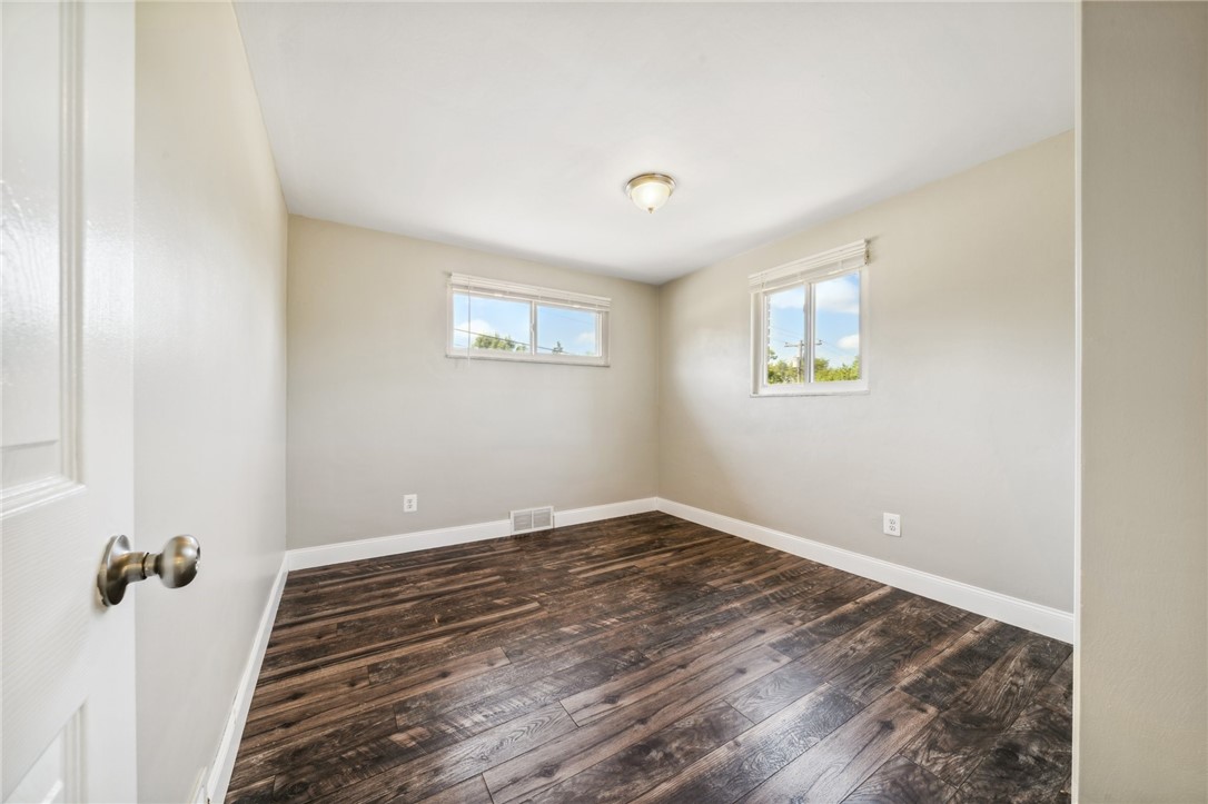 512 Colonial Manor Rd