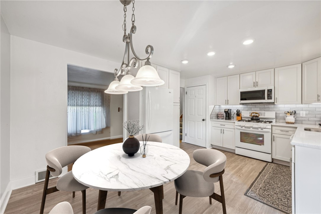 13511 Ormsby Dr