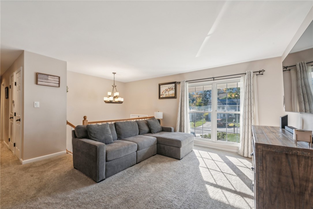 461 Country Hills Dr