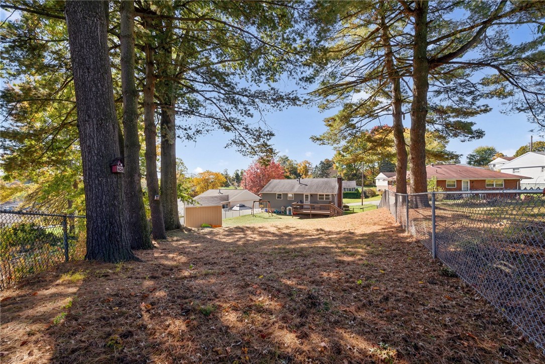 461 Country Hills Dr