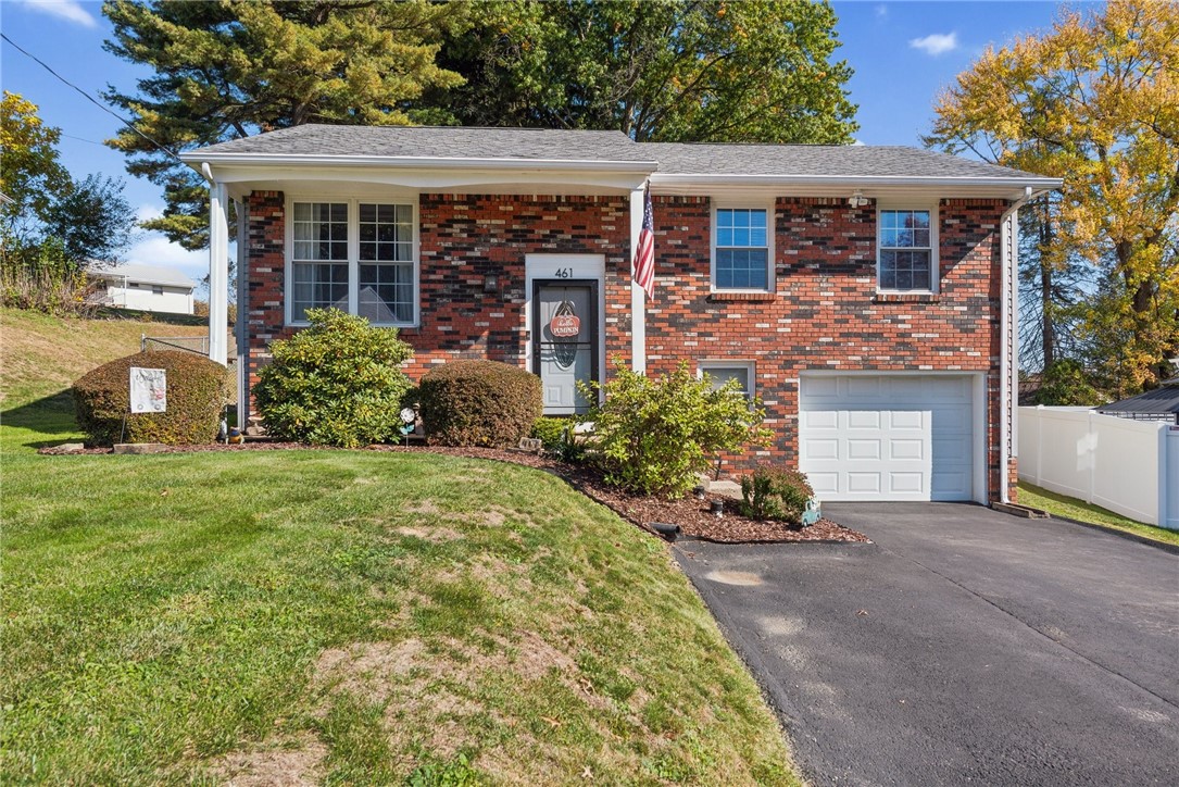 461 Country Hills Dr