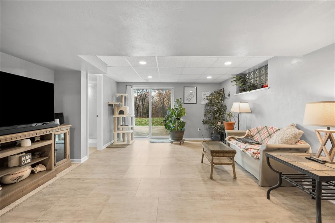336 Maple Rd