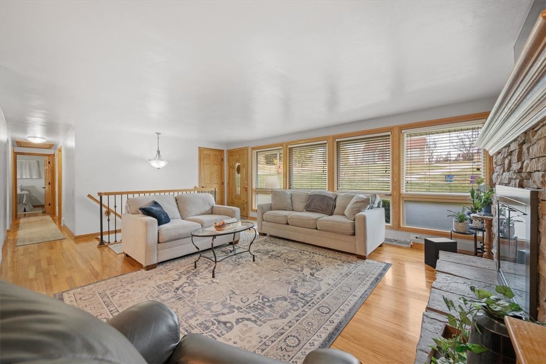 336 Maple Rd