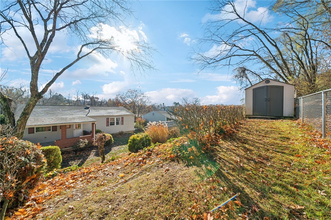 1828 Ivanhoe Dr