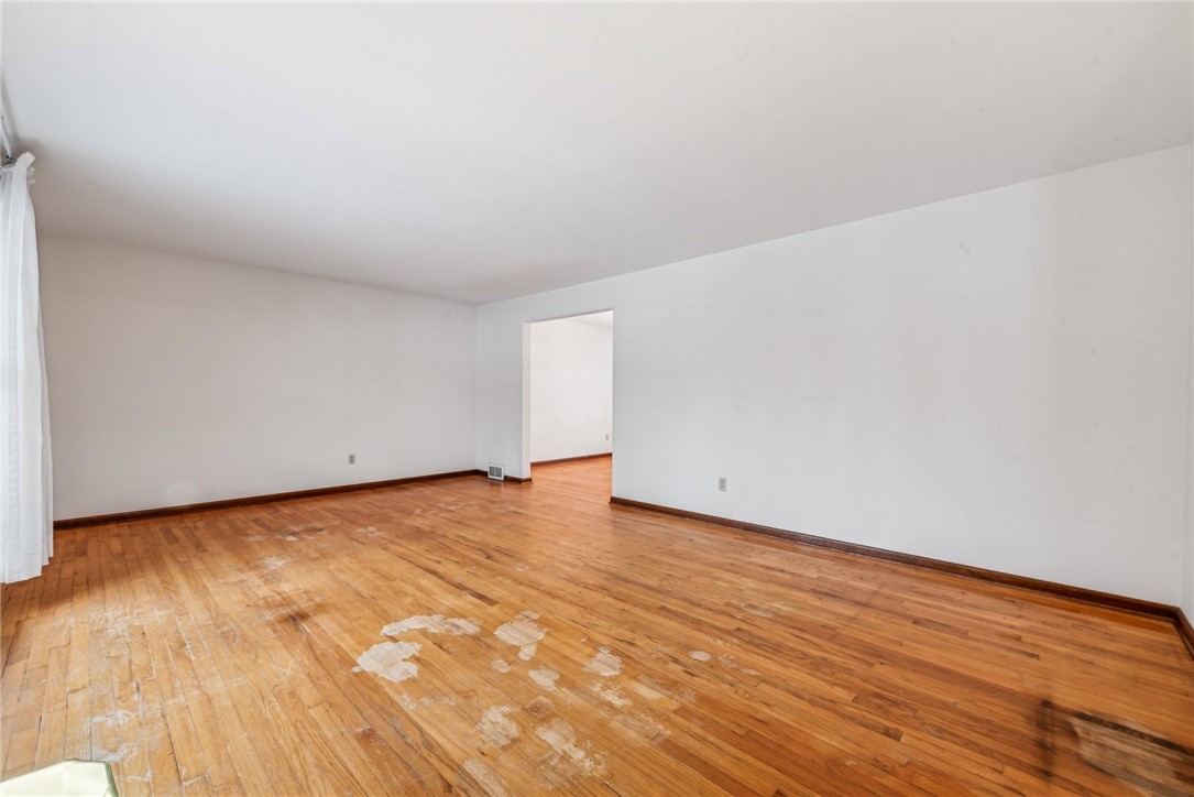 1713 Ridge Rd
