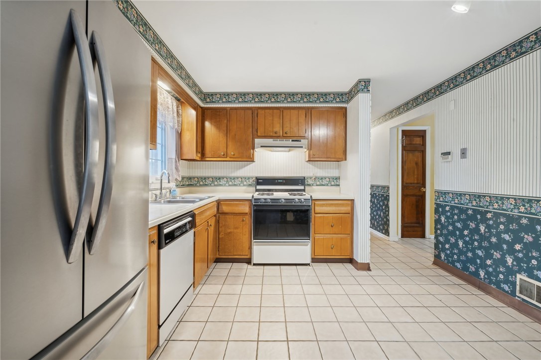 1713 Ridge Rd