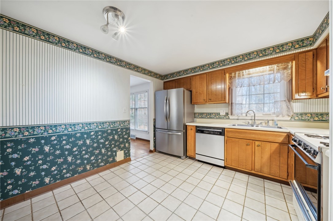 1713 Ridge Rd