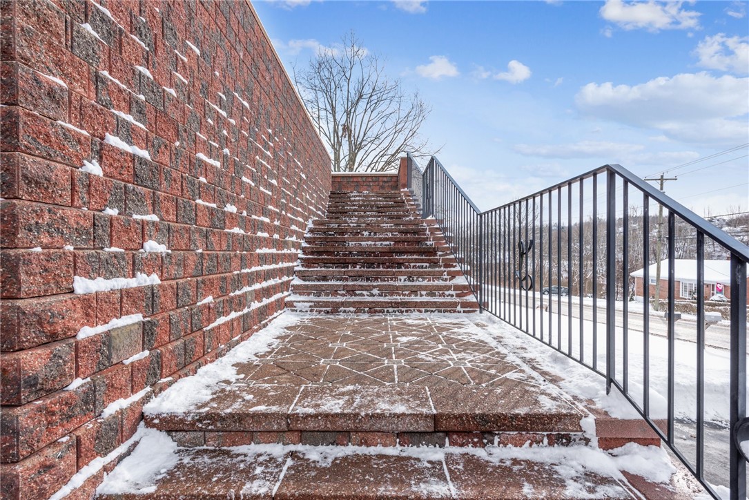 202 Sandy Hill Rd