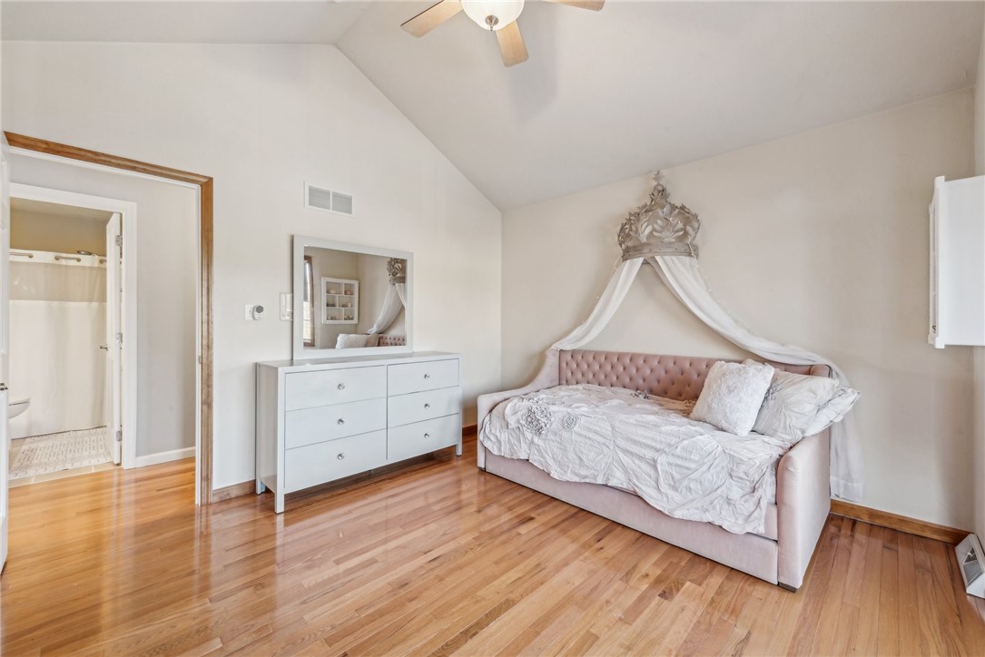 10098 Stella De Oro Dr