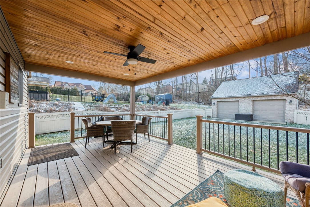 10098 Stella De Oro Dr
