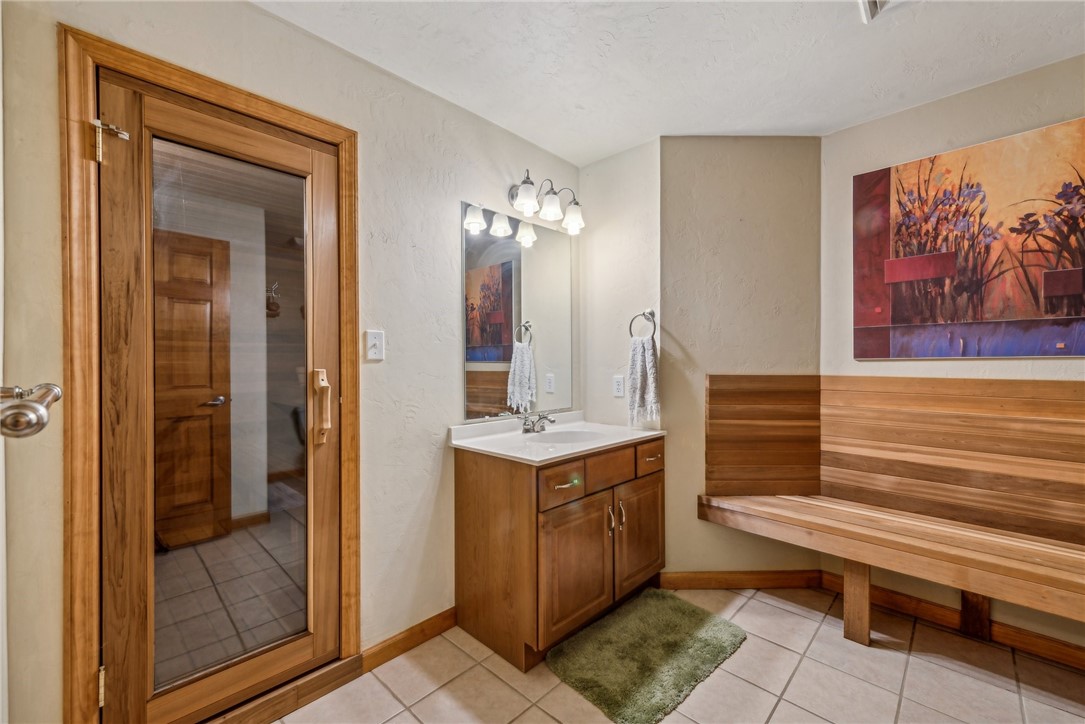 10098 Stella De Oro Dr