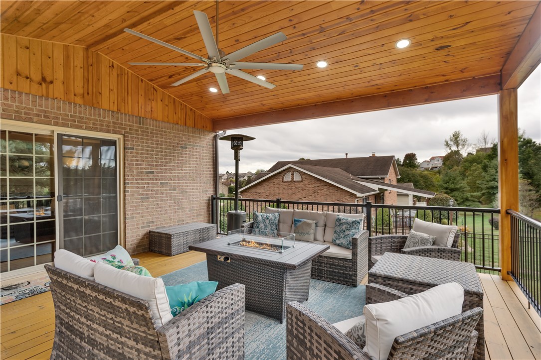 2 Brook Valley Dr.