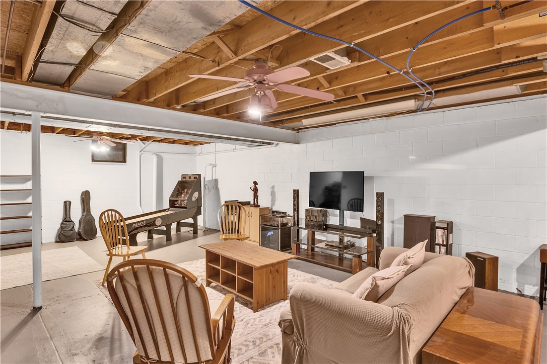 2 Brook Valley Dr.
