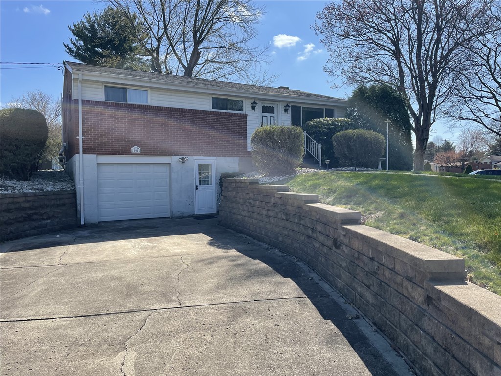 502 BLOOMFIELD DR