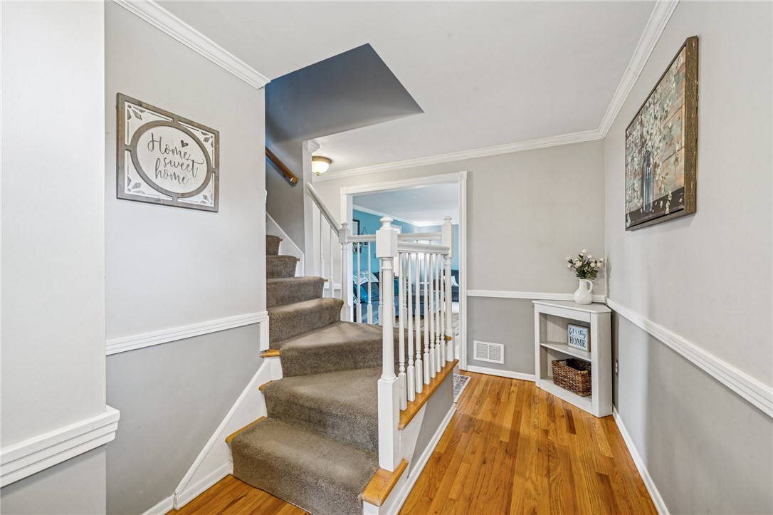 809 Broughton Rd