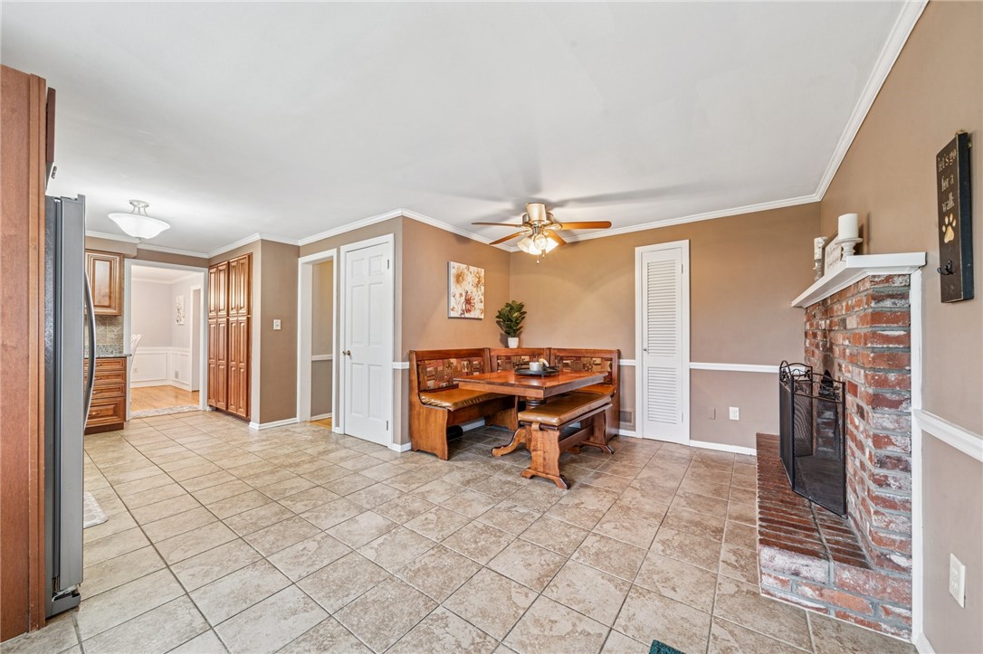 809 Broughton Rd