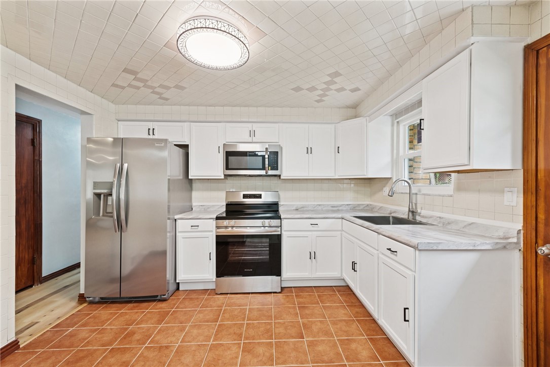 13689 Lincoln Way