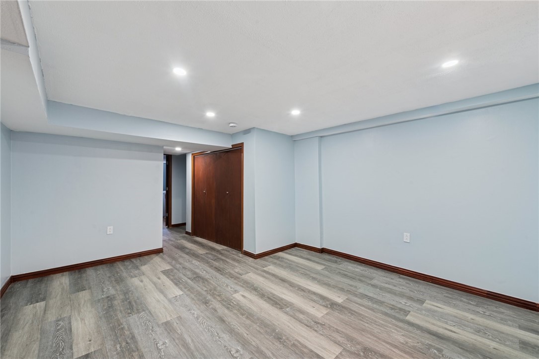 13689 Lincoln Way