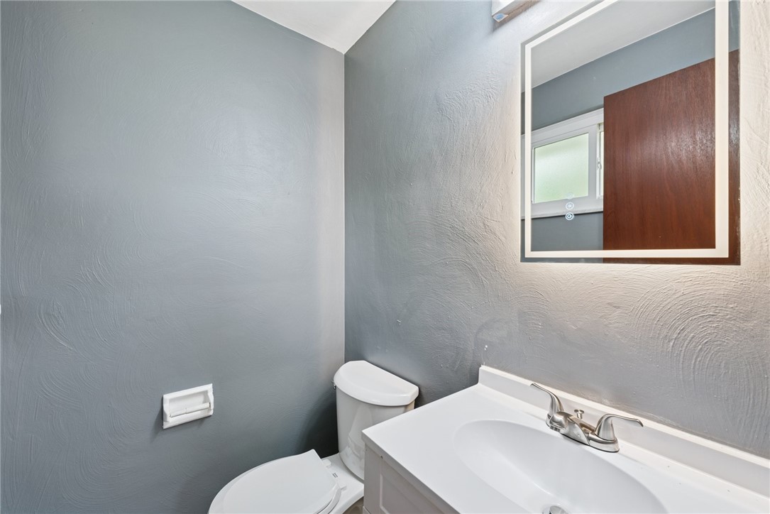 13689 Lincoln Way