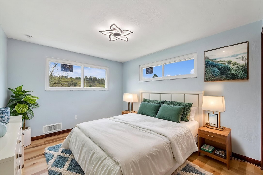 13689 Lincoln Way