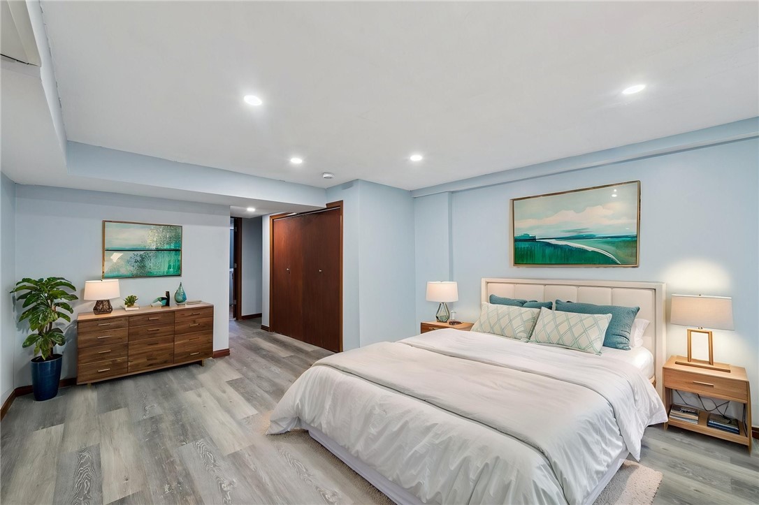 13689 Lincoln Way