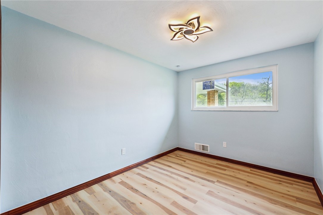 13689 Lincoln Way