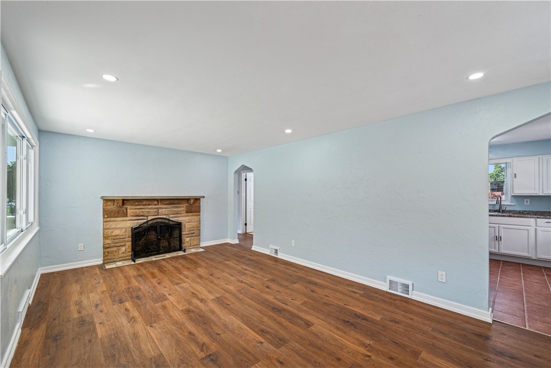 451 Charlotte Dr