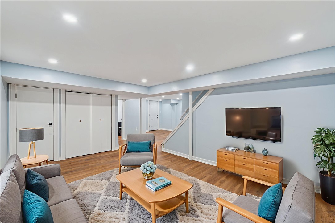 451 Charlotte Dr