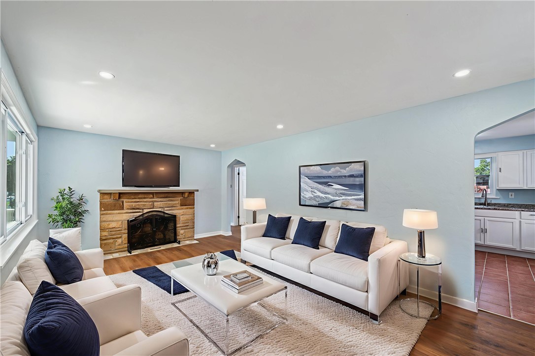 451 Charlotte Dr