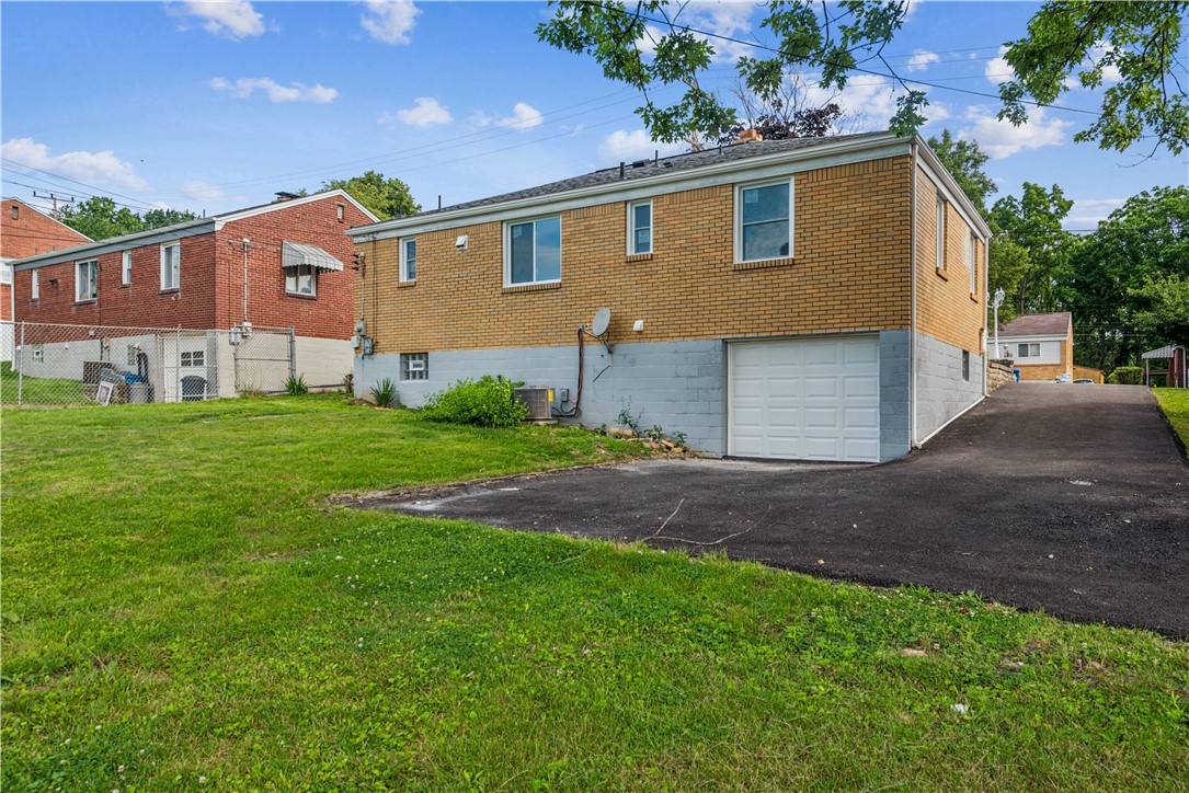 451 Charlotte Dr