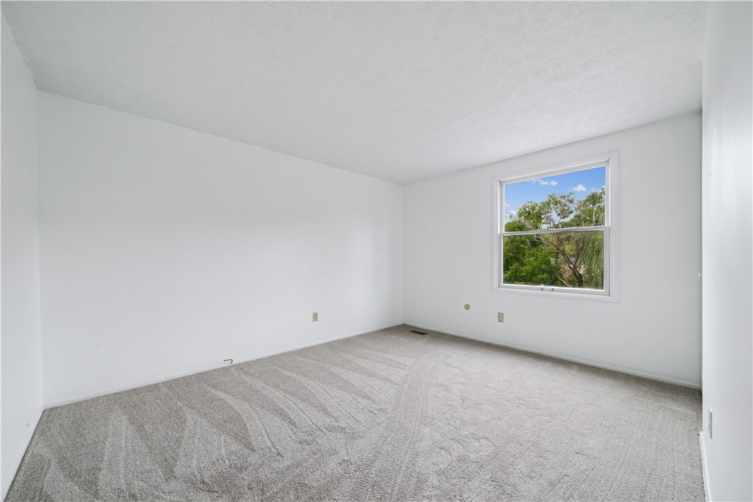212 Wheatfield Dr