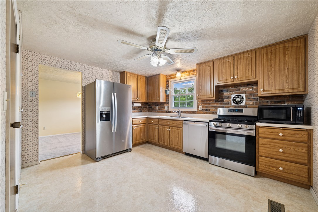 212 Wheatfield Dr