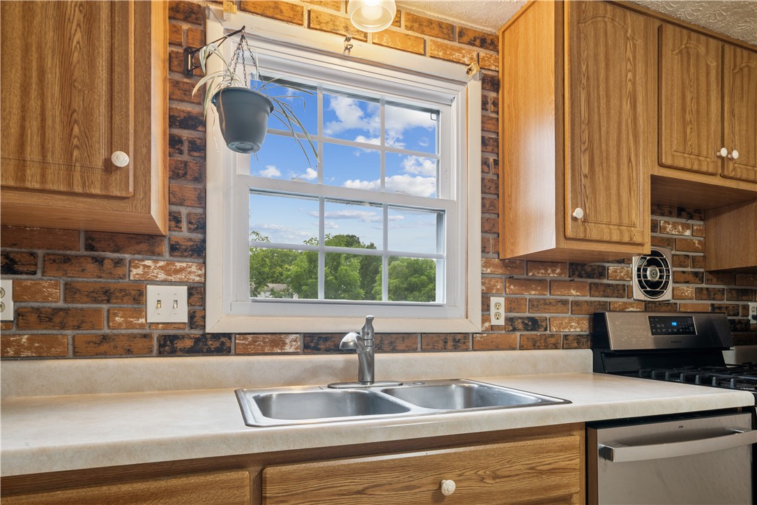 212 Wheatfield Dr