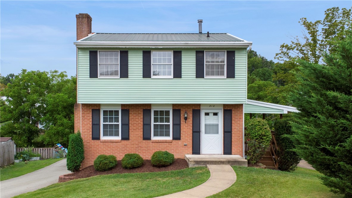 212 Wheatfield Dr
